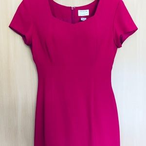 Working chic trendy dress